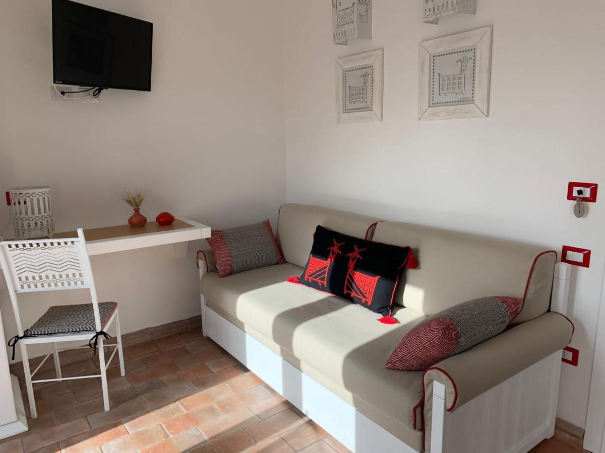 Rooms Apartaments Santa Teresa Capo Testa Exterior photo
