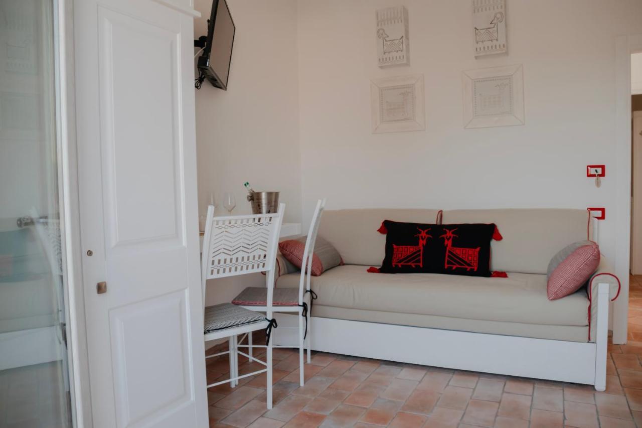 Rooms Apartaments Santa Teresa Capo Testa Exterior photo
