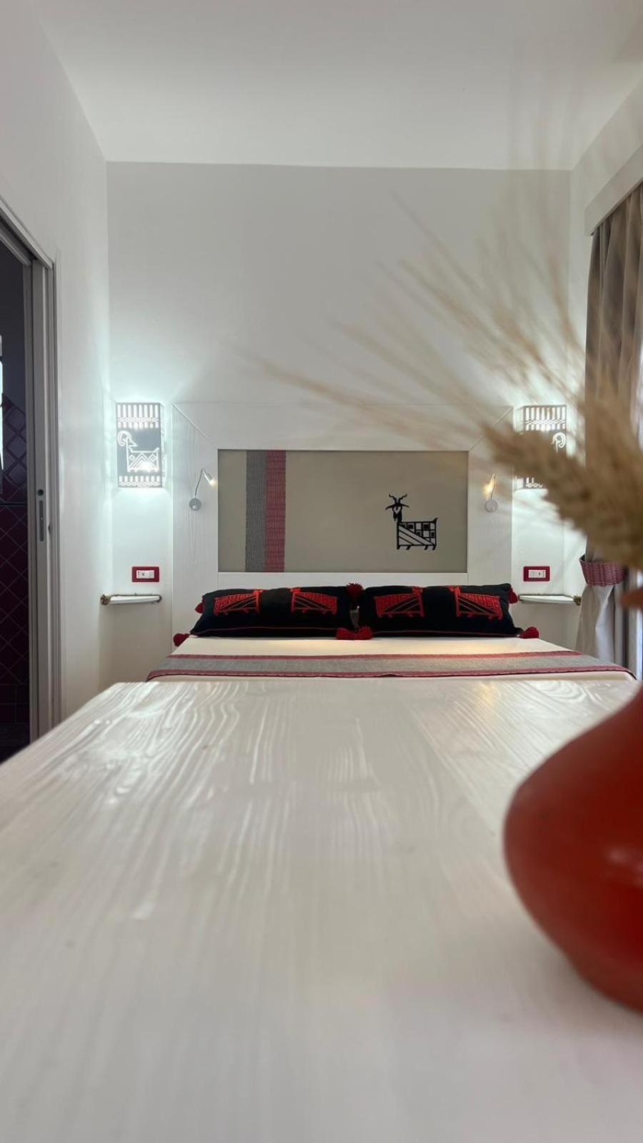 Rooms Apartaments Santa Teresa Capo Testa Exterior photo