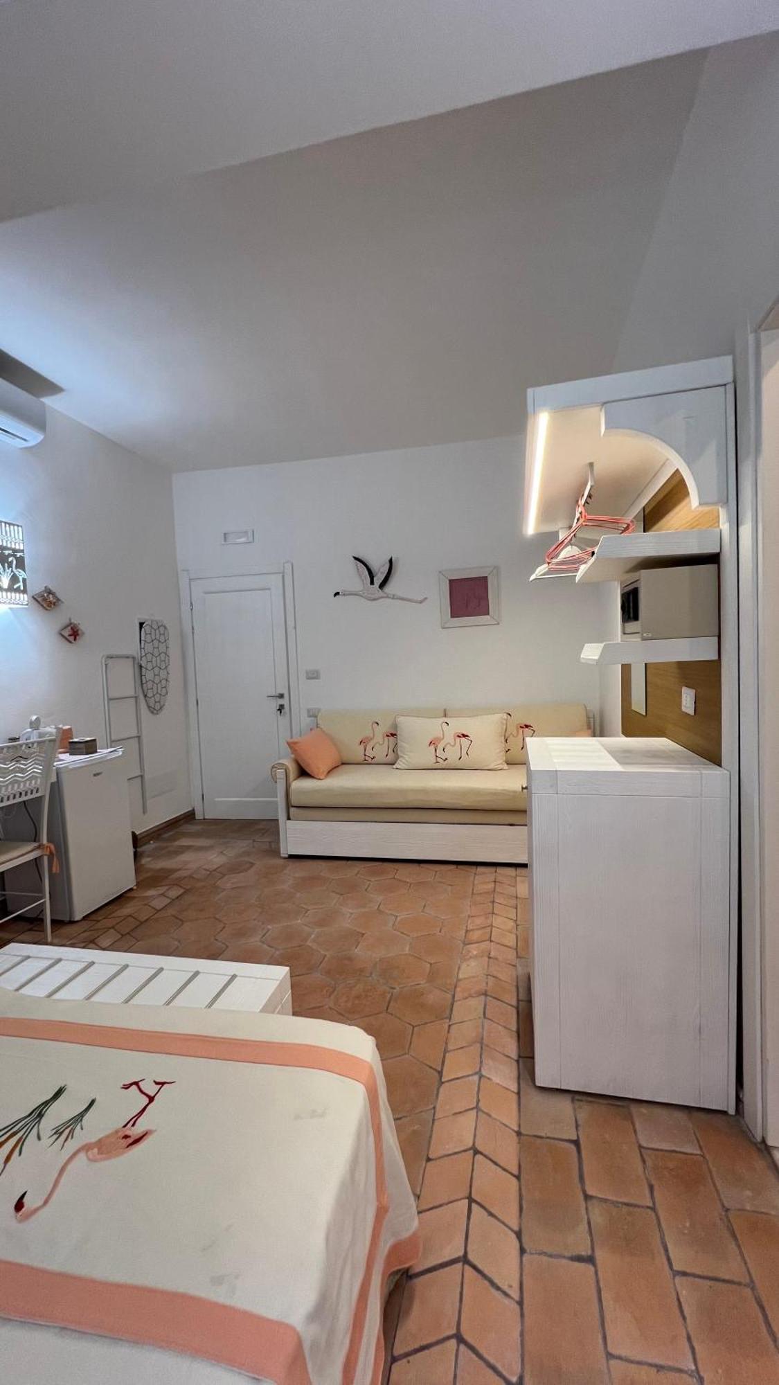 Rooms Apartaments Santa Teresa Capo Testa Exterior photo